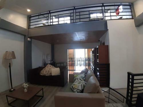Apartamento Homewood Baguio Transient House