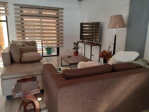 Apartamento Homewood Baguio Transient House