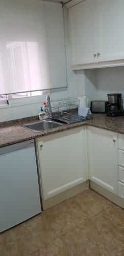 Lovely 2 Bedroom Apartment Close To Denia Castle.