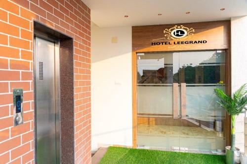 Hotel Lee Grand