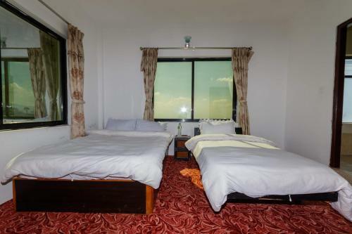 Hotel Nayagaun Village Resort