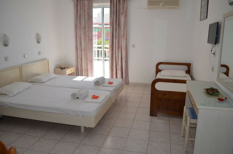 Aparthotel Kremasti Memories
