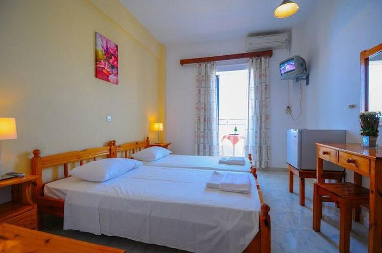 Hotel Prassino Nissi