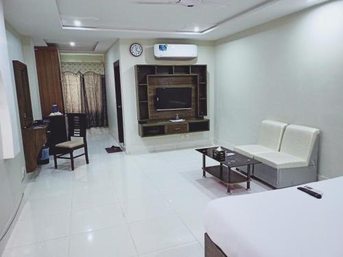 Hotel Crown Inn