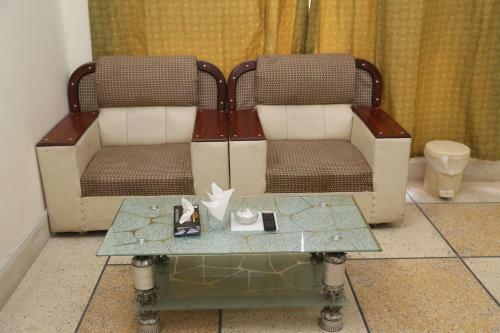 Hostal Hotel Sereena Residence