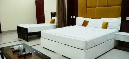 Hotel Pak Continental