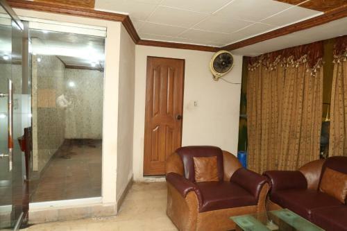 Hotels Multan