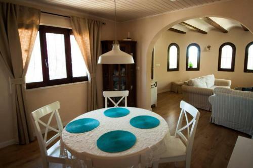 Villa Hermosa Casa Con Piscina