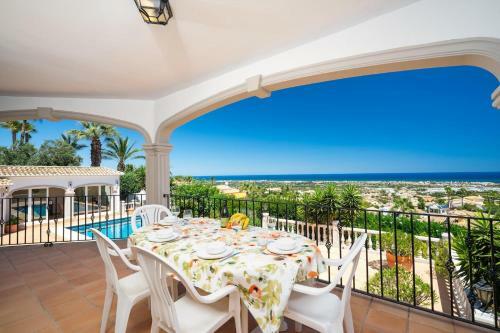 Marvelous Villa With Panoramic Sea View & Pool