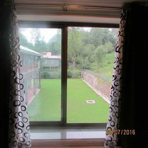 Cosy Knock Hotel