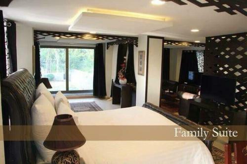 Cosy Knock Hotel