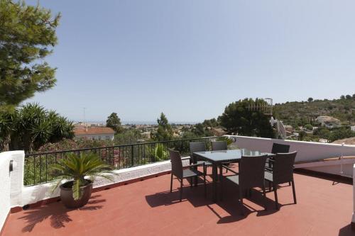 Villa Celi: Sea- & Mountain View, Peaceful & Comfortable.