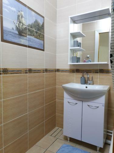 Apartment On Abay-mihaelisa Street