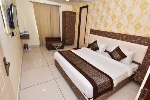 Fabhotel Oscar