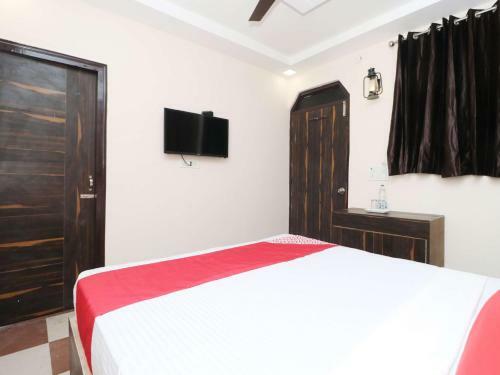 Oyo 37351 Hotel Krishna Royal