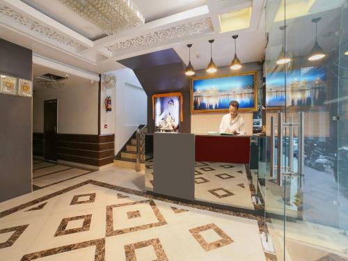 Oyo Townhouse 615 Hotel Pearl Inn