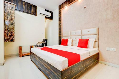 Oyo 80354 Hotel Dream House