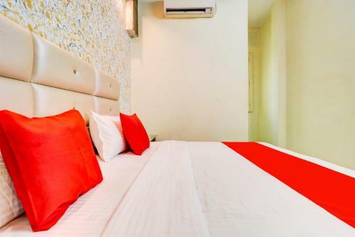 Oyo 80354 Hotel Dream House