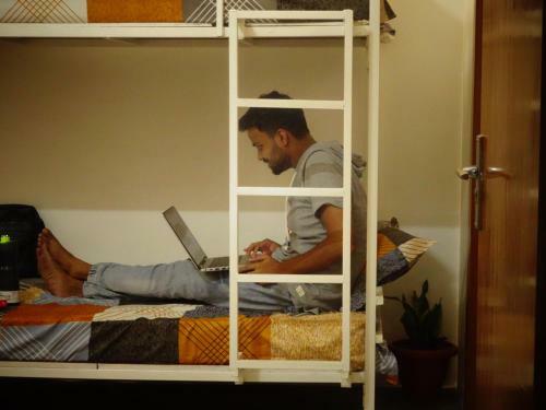 Yomad Hostel - Yoga & Travel