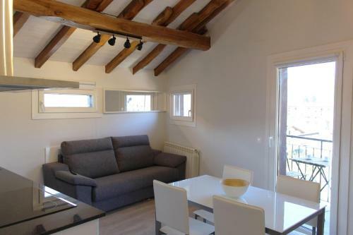 Apartamentos Elizondo Center