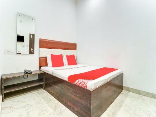 Oyo 82426 Hotel Pb02 Inn