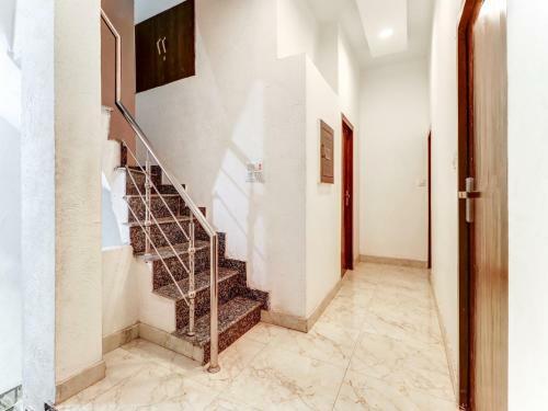 Oyo 82426 Hotel Pb02 Inn