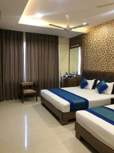 Hotel S.s Royal