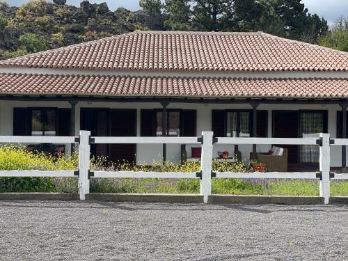 Villa Monta�a Colorada