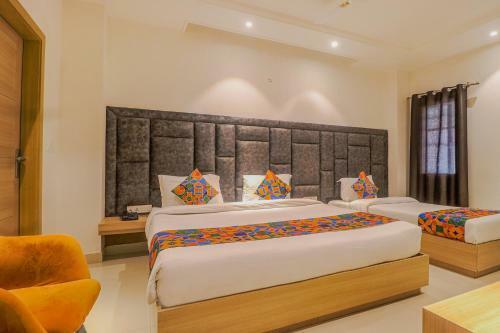 Fabhotel Apple Tree
