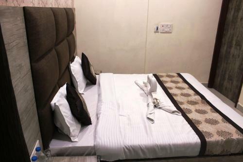 Shree Krishna Hotels