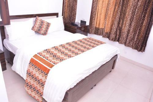 Bed & Breakfast Laser Tower Home Stay