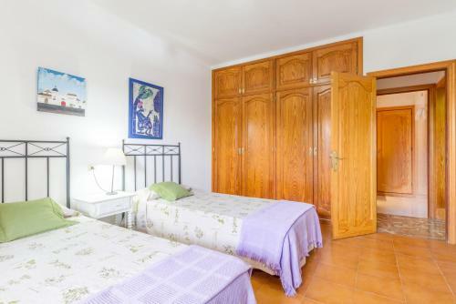 Villa With Pool Walking Distance To The Beach (malondra)