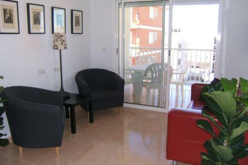 Penthouse 2 Bedroom Apartment With Rooftop Solarium And Parking