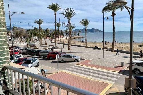 Apartamento En Primera Linea De Playa Con Vistas