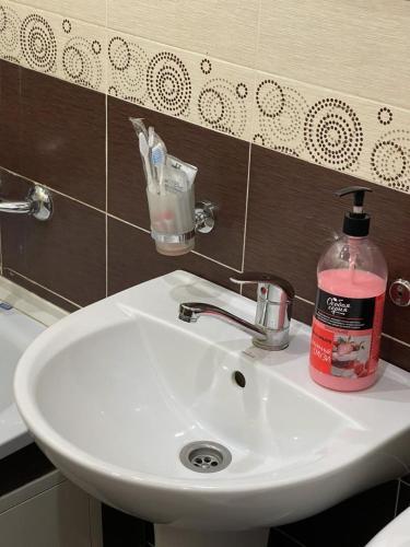 Apartamento 1 ??? 8 ????? ???? ????