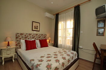 Aloe Luxury Apartments & Suites