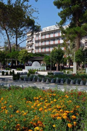 Hotel Dimokritos