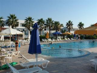 Aparthotel Irina Beach Hotel