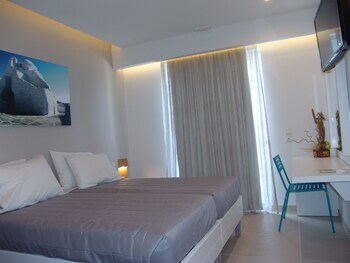 Aparthotel Irina Beach Hotel