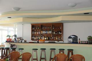 Aparthotel Irina Beach Hotel