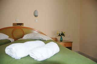Aparthotel Irina Beach Hotel
