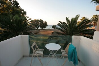 Aparthotel Irina Beach Hotel