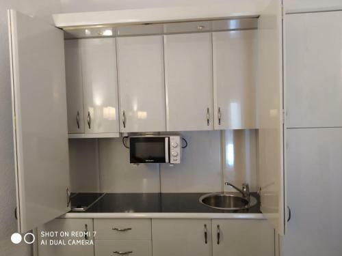 Apartamento Reina Y Pastora Con Parking