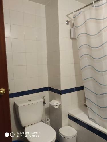 Apartamento Reina Y Pastora Con Parking