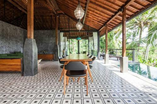 The Villa Rossi Ubud