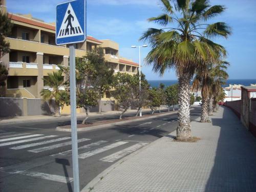 Apartamento La Perla Medano 2