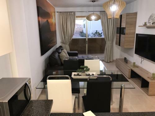 Apartamento La Perla Medano 2