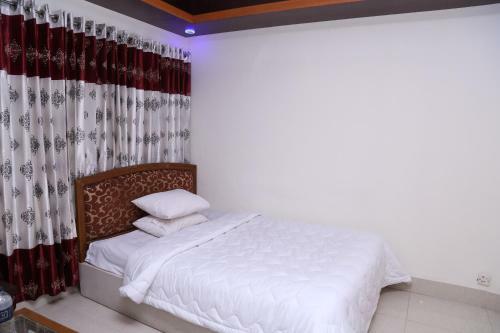 Hotel Platinum Ltd