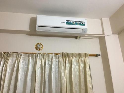 Zara?s Service Apartment