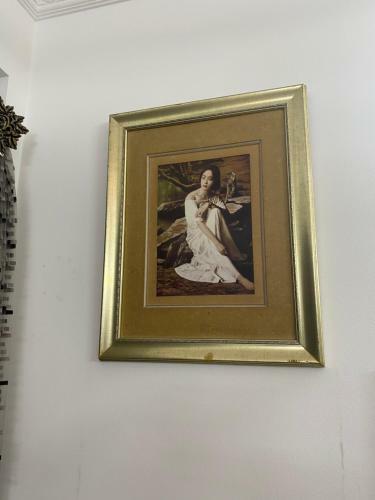 Zara?s Service Apartment